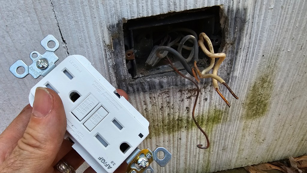 Outdoor Outlet